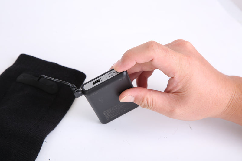 1Pair  Electric Heated Socks For Men Women Battery Powered Heated Socks Rechargeable Feet Warmer With 4 Temperature Levels Indoor Outdoor Machine Washable